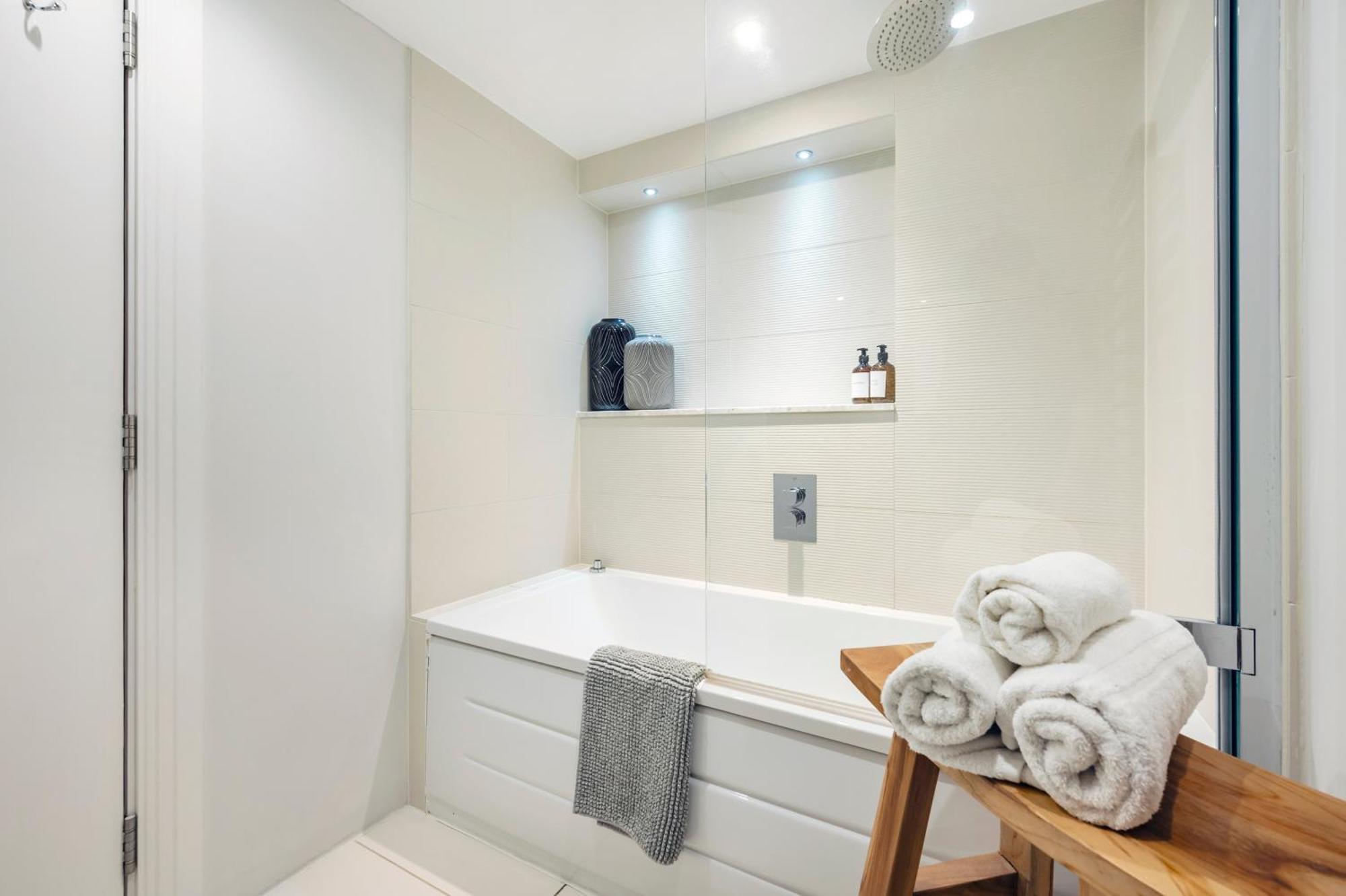 Appartement Aircon 2 Bedr, 3 Beds, 2 Bath Covent Garden, Subway à Londres Extérieur photo